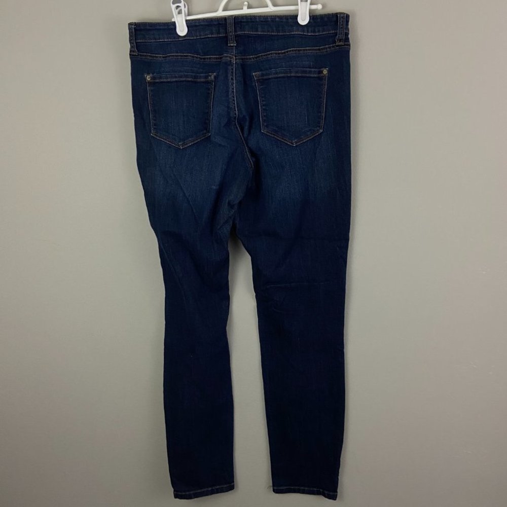 🌿4/$30🌿RW&CO Dark Wash Skinny Jeans - Picture 4 of 8